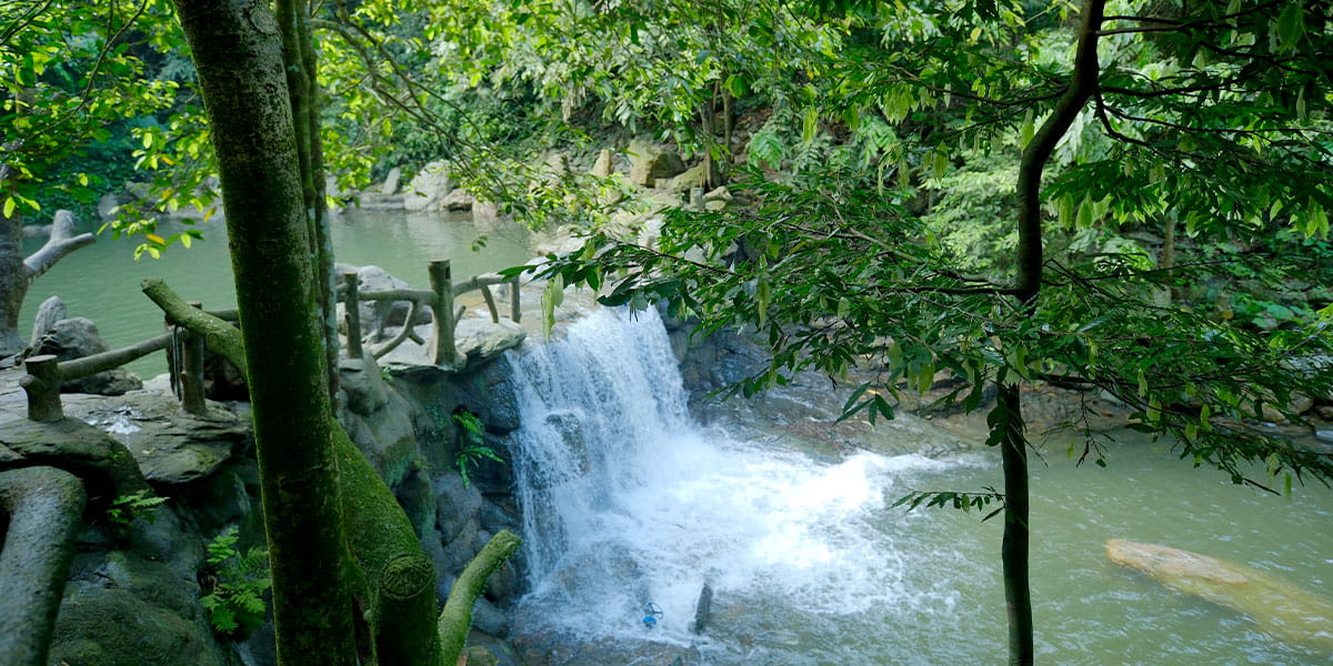 Start your Hanoi Travel with peaceful vistas